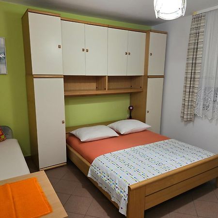 Apartments Mladenka Senj  Eksteriør bilde